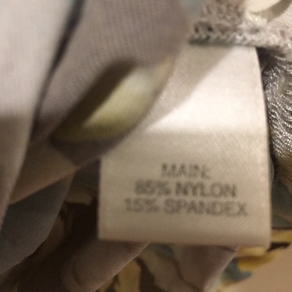 St.John Couture Top - Picture 5 of 8